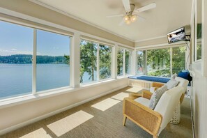 Interior - Lakefront Home • Private Dock • Kayaks (Hayden)