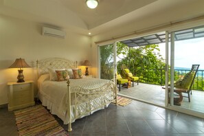 4 habitaciones y caja de seguridad en la habitación 