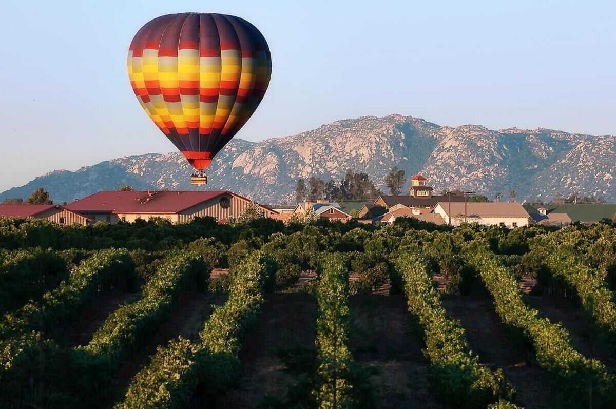 Enjoy the California Sunshine! Nature Escape in Signature Temecula! Free Parking