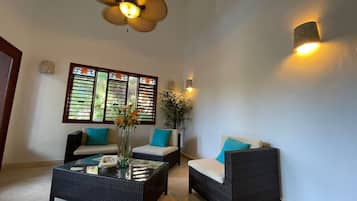 Casa Deluxe | Sala de estar | Televisión