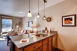 Microwave, dishwasher, coffee/tea maker