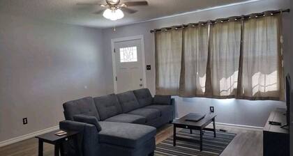 Lovely Home/Minutes from Fort Polk/Wifi/Pet Friendly