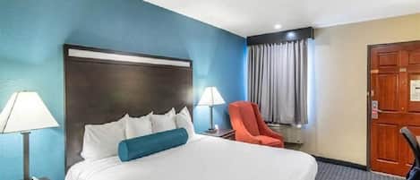 1 bedroom, iron/ironing board, free internet