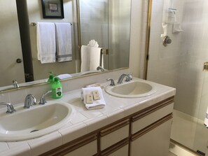 Bathroom - Desert Princess Country Club (Cathedral City)
