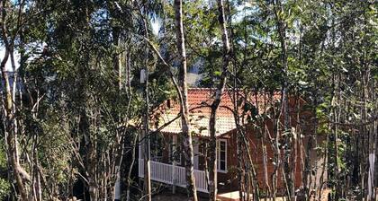Quinta da Vó Sônia Cabins. Cabana Alegria.