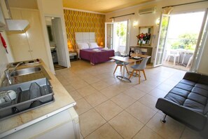 Iron/ironing board, free WiFi, bed sheets - Kerkyra Island Hotel (Corfu)