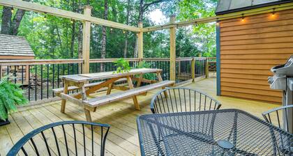 Beautiful Embden Pond Cabin w/ Dock & Kayaks!