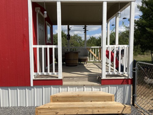 Serenity Acres Sanctuary -BnB & Resort- Cowboy Comfort Lodge