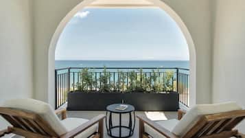 Suite With Bathtub Jacuzzi | Balkon