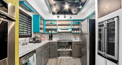 Bamboo Oasis B - 5 miles to Beach & Downtown