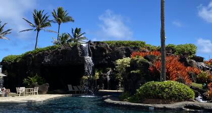 UPDATED 3RD FLOOR UNIT, OCEAN VIEW FROM YOUR BED, OUTRIGGER BEACHFRONT RESORT