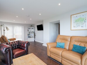 Living area - Seaview at The Doocot (Elgin)