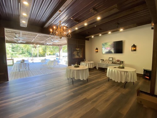 Parkview Family Suite at Cataract Falls