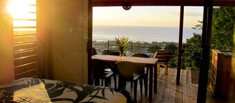 Bounty Lodge vacation rentals with panoramic lagoon and ocean views
