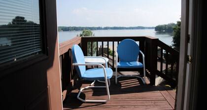 Primary and Guest Home Sleeps 26 Comfortably