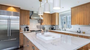 Appart'hôtel, 3 chambres | Cuisine privée