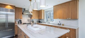 Condo, 3 Bedrooms | Private kitchen - Ballard Escape by Exceptional Stays (Telluride)