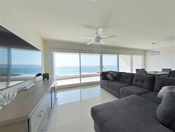 Smart TV - Modern Ocean View Condo with Private Beach (PLAYAS encantada, playa de Rosarito)