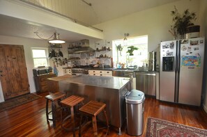 Fridge, microwave, oven, stovetop - Scottland Yard Farm's Honey Suckle Family Glamping Tent (Brooktondale)