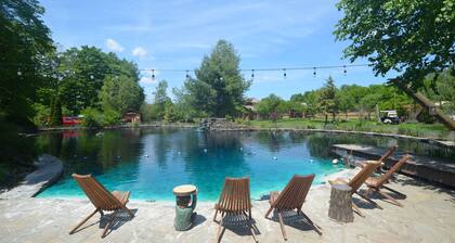 Scottland Yard Farm's Wisteria Glamp