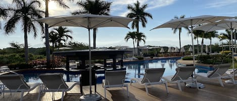 Indoor pool, outdoor pool