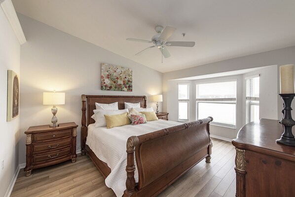 2 bedrooms, desk, iron/ironing board, travel cot