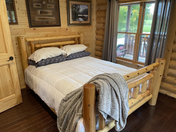 2 bedrooms, free WiFi, bed sheets, wheelchair access