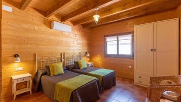 4 habitaciones, tabla de planchar con plancha y wifi gratis