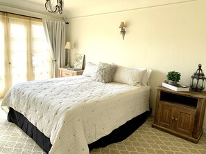 2 chambres, fer et planche à repasser, lit parapluie, Wi-Fi gratuit