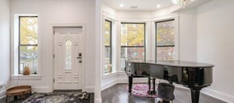  LakeHouse with rooftop and views of lake.