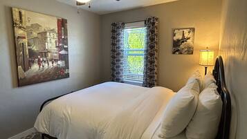 2 bedrooms, desk, iron/ironing board, travel cot