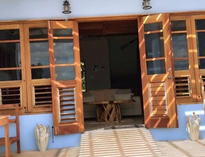 Terrace/patio - Eco-Modern Apartment @ VillaMarissa 2 Bed/2.5 Bath (Treasure Beach)