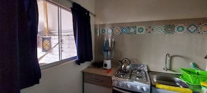 Fridge, microwave, oven, coffee/tea maker - Private cozy and furnished apartment in Miraflores (Miraflores)