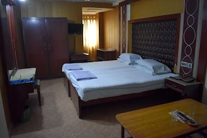 Family Suite | Laptop workspace, free WiFi, bed sheets - National Hotel (Lahore)