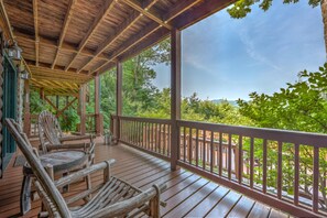 Balcony - Off The Grid by Escape to Blue Ridge (Cherry Log)