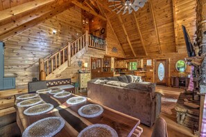 Dining - Bigfoot of Blue Ridge by Escape to Blue Ridge (Blue Ridge)