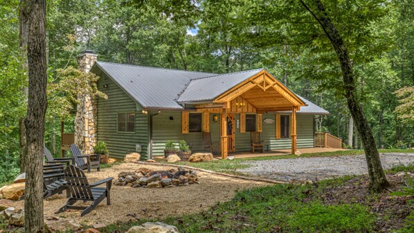 Cabin, 3 Bedrooms | Exterior