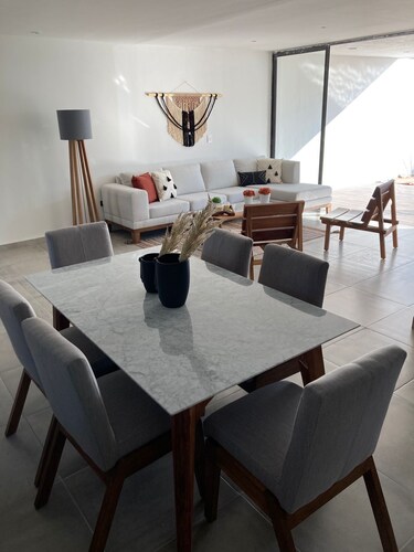 Fantastic modern House on Beautiful private community!