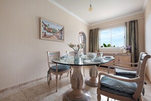 Dining - Holiday Rental "V Vacacional con Encanto la Orotava" with Sea Views, Pool & Wi-Fi (La Orotava)