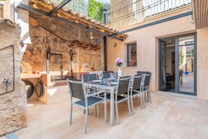 Outdoor dining - Vacation Home Cas Solleric with Pool, Balcony, A/C & Wi-Fi (Petra)