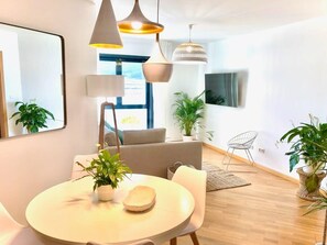 TV, offices - The Cliffs - Sunset Village Beach 1A (Viveiro)