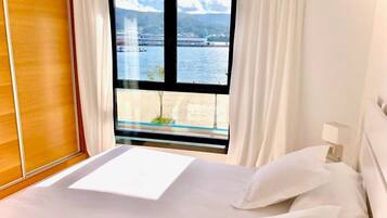 2 chambres, fer et planche à repasser, lit parapluie, Wi-Fi