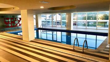 Piscine couverte