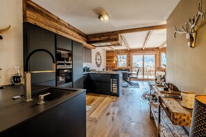 Uklassifisert bilde, 2 av 43, knapp