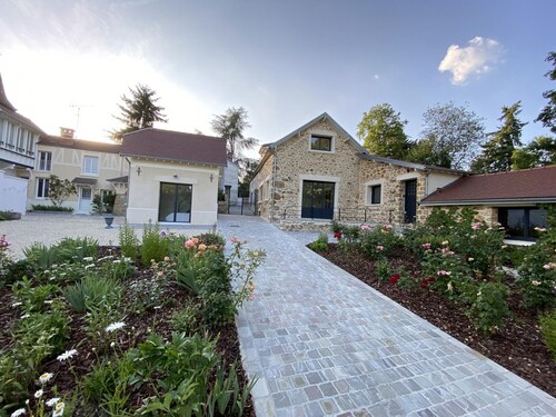 Gîte rénové de charme avec parc, étang, proche de Paris et Versailles