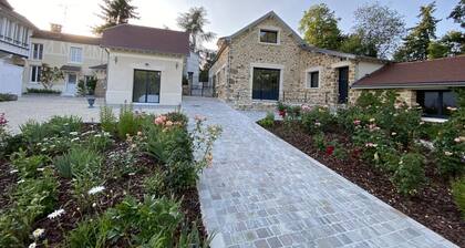 Gßte rénové de charme avec parc, étang, proche de Paris et Versailles