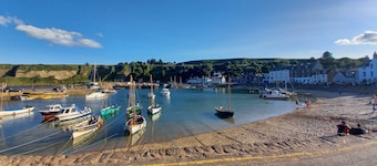 Stonehaven Scotland Beachfront House - Stunning Sea and Beach Views