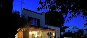 Cosy house in peaceful setting 10 minutes from Avignon