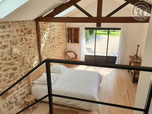 2 bedrooms, free WiFi