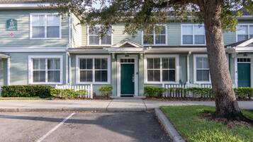 House (Venetian Bay Community, pools, spa, b) | Exterior